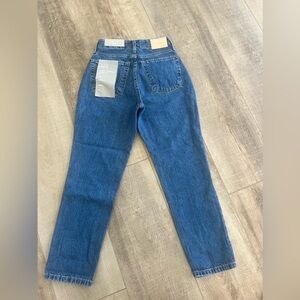 NWT Everlane The Curvy 90s Cheeky Straight Leg High Rise ankle Jean 25 actual 23